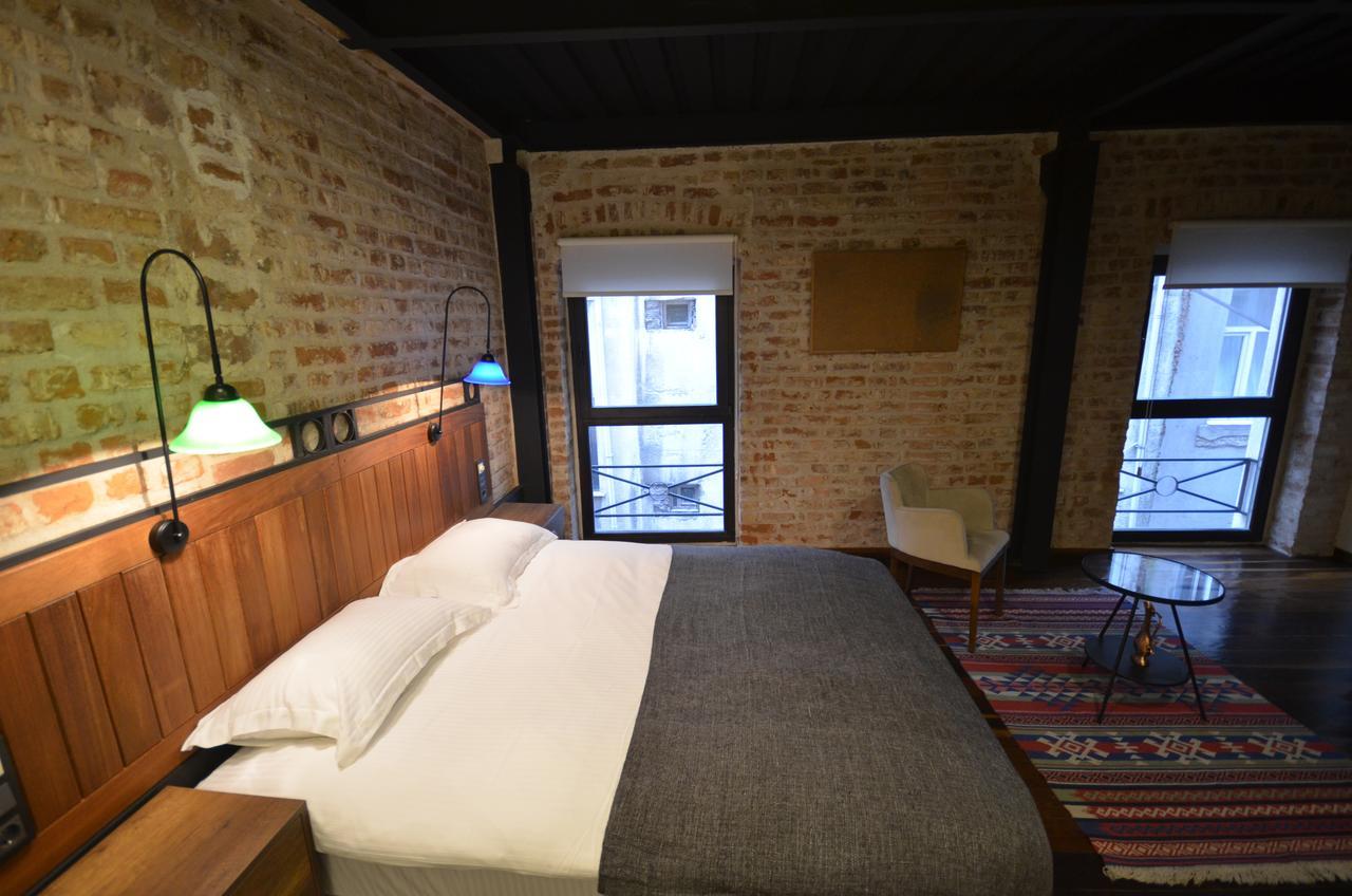 Uenver Galata Apart Istanbul Exterior photo